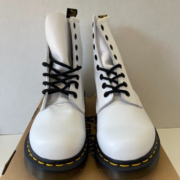 NIB Dr. Martens 1460 White Women's Patent Leather Lace Up Boots - Picture 1 of 4